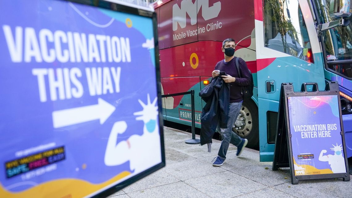 tai dinh nghia tiem day du vi Omicron anh 1