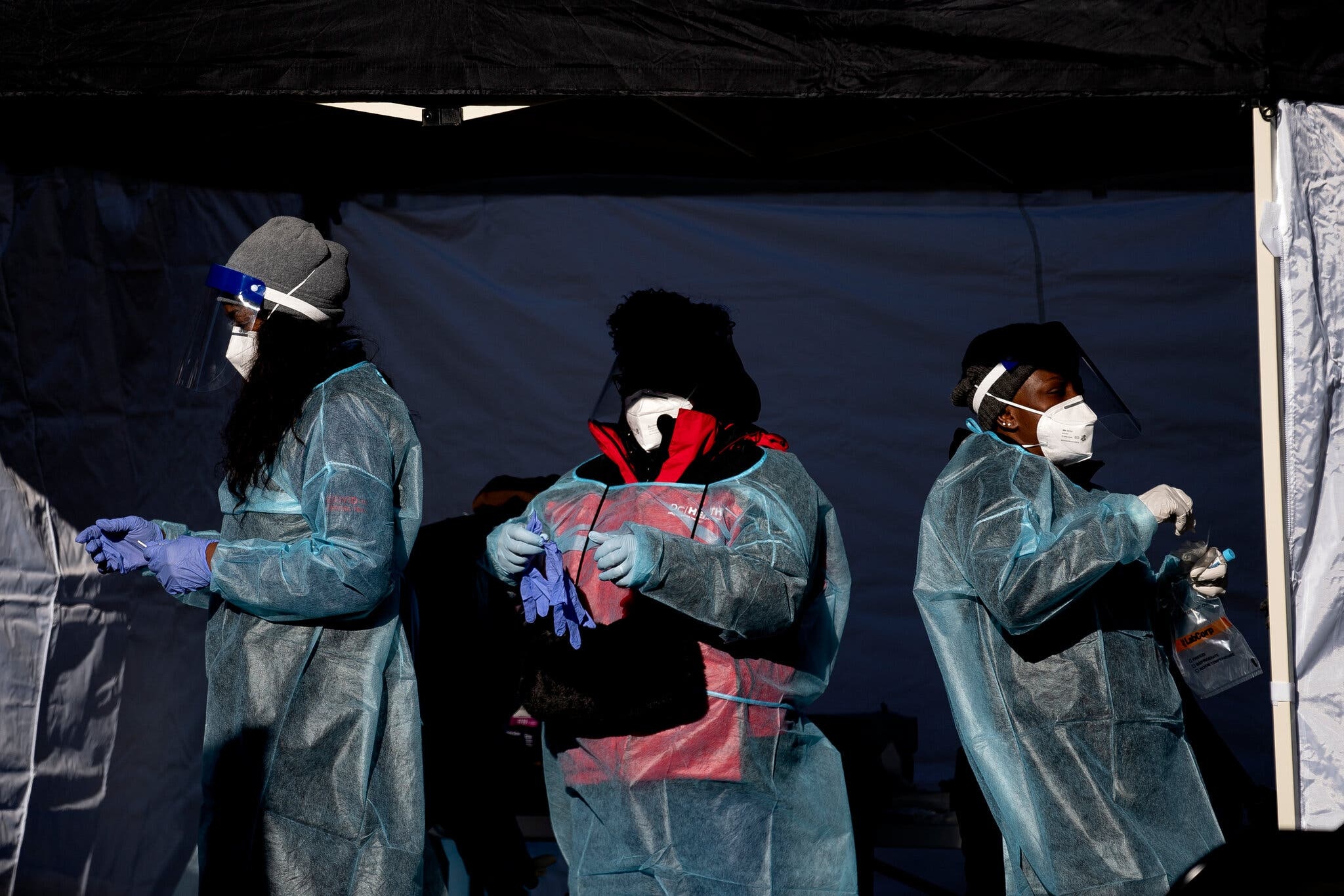 Omicron lan ra 48 bang My, thu do ban bo tinh trang khan cap hinh anh