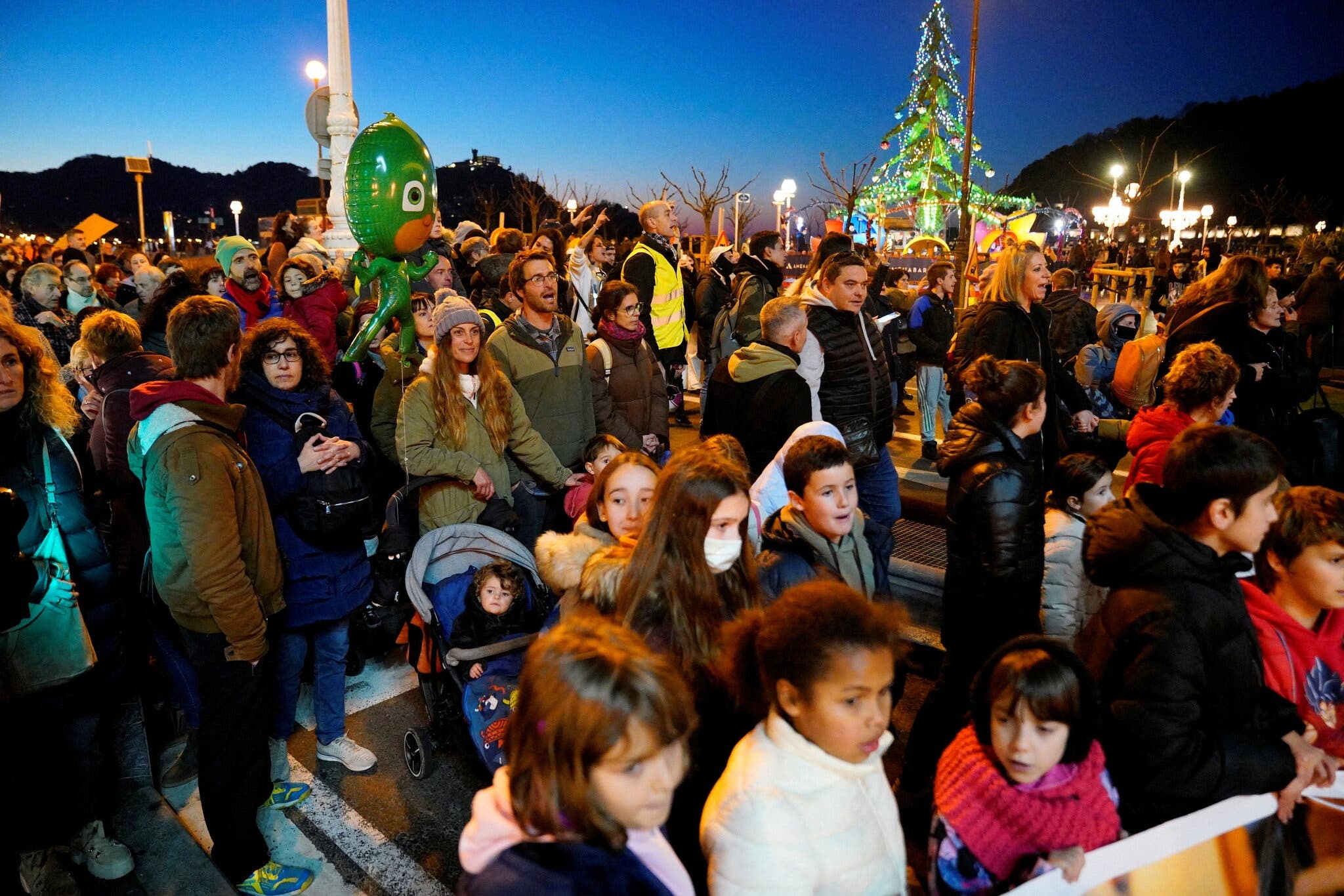 chau Au phan ung voi Omicron anh 4