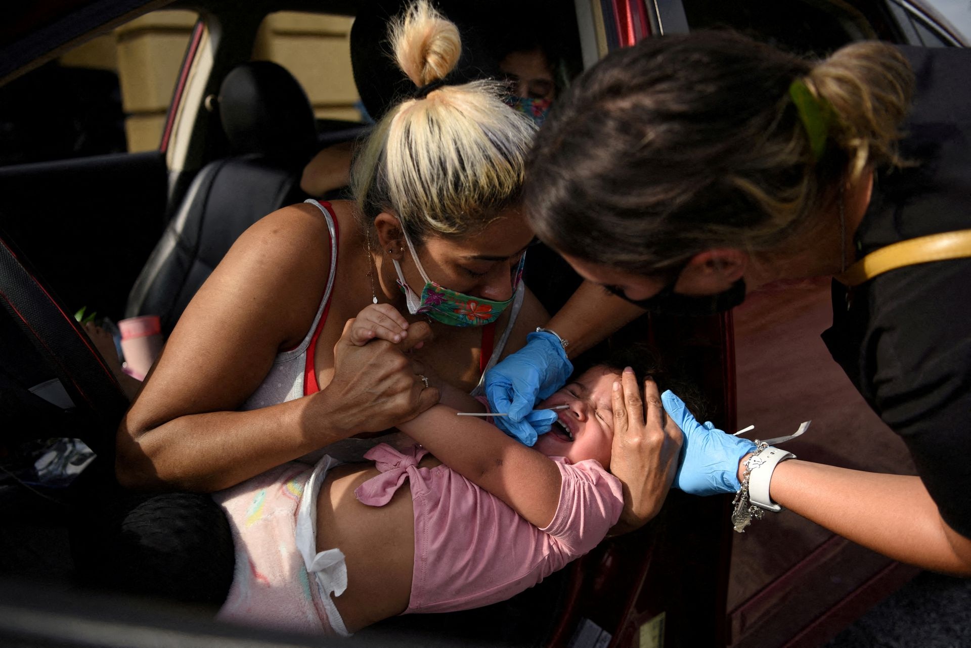 con bao Omicron o My anh 1