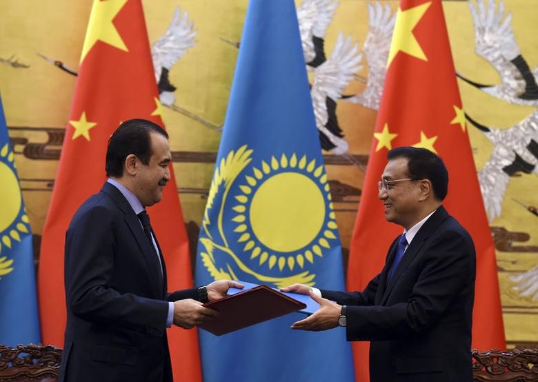 Cuu giam doc an ninh Kazakhstan va Trung Quoc anh 2