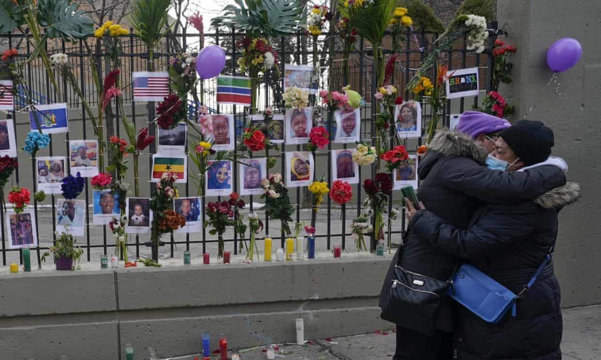 noi dau tu chay chung cu o New York anh 1