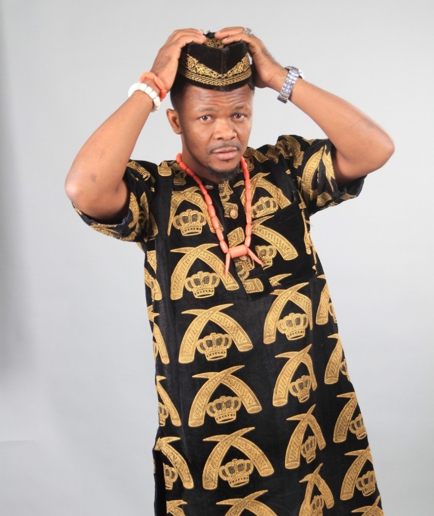 nguoi nuoc ngoai mac ao dai du xuan anh 10