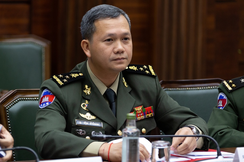 Ong Hun Sen gioi thieu con trai ke nhiem anh 2