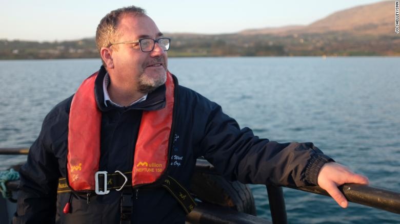 ngu dan Ireland day lui hai quan Nga anh 1