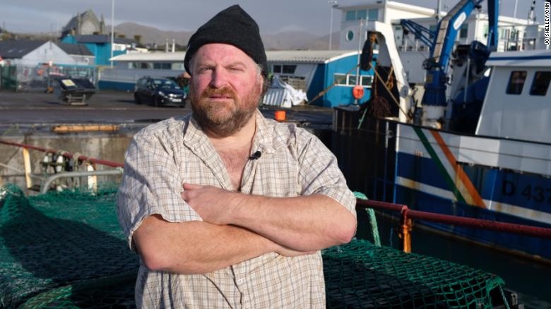 ngu dan Ireland day lui hai quan Nga anh 2