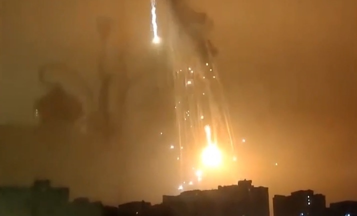 No lon o phia nam thu do Ukraine hinh anh