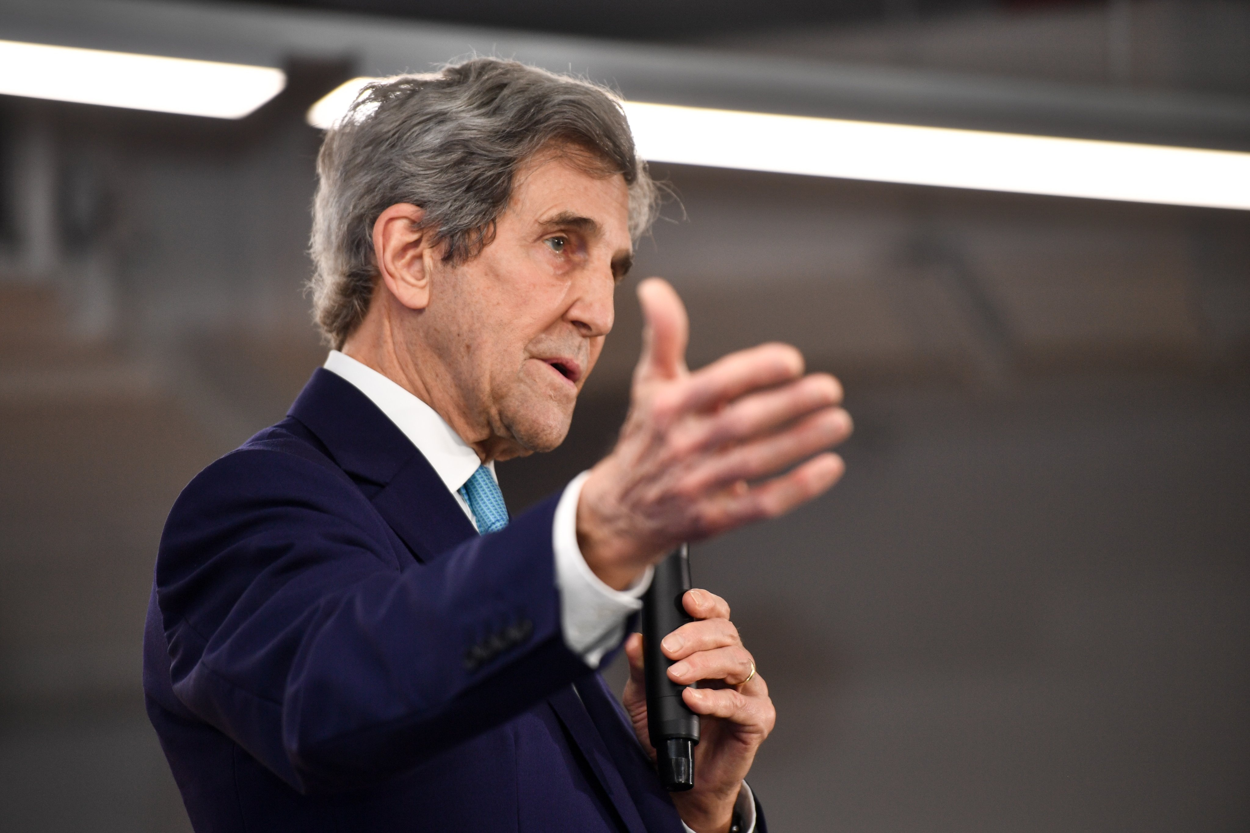 My ca ngoi no luc giai quyet bien doi khi hau Viet Nam anh 4