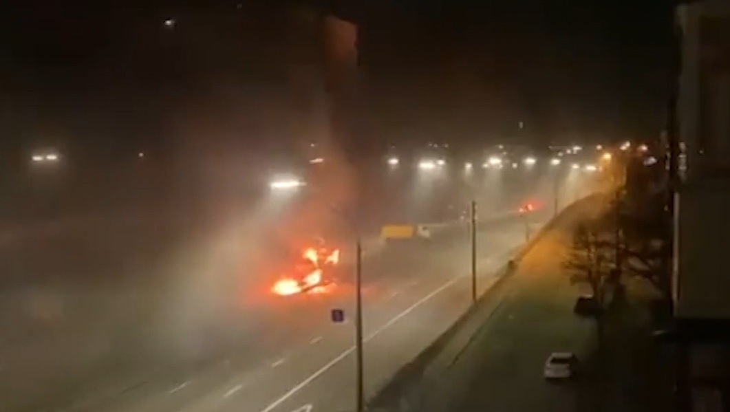 Loat tieng no vang len o Kyiv tu sang som hinh anh