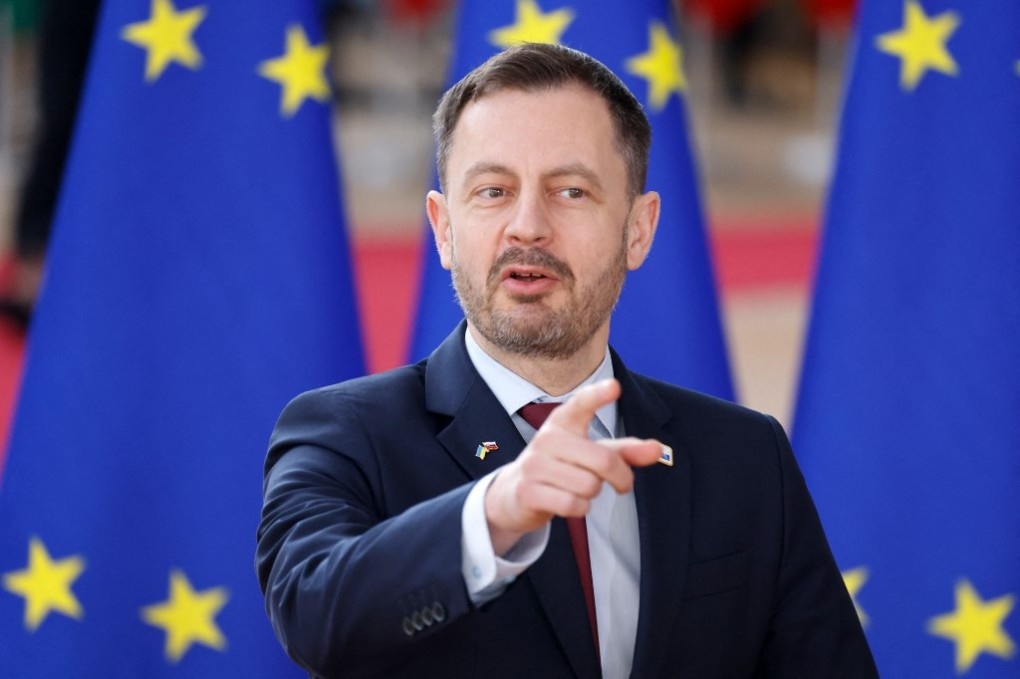 Slovakia truc xuat 35 nha ngoai giao Nga hinh anh