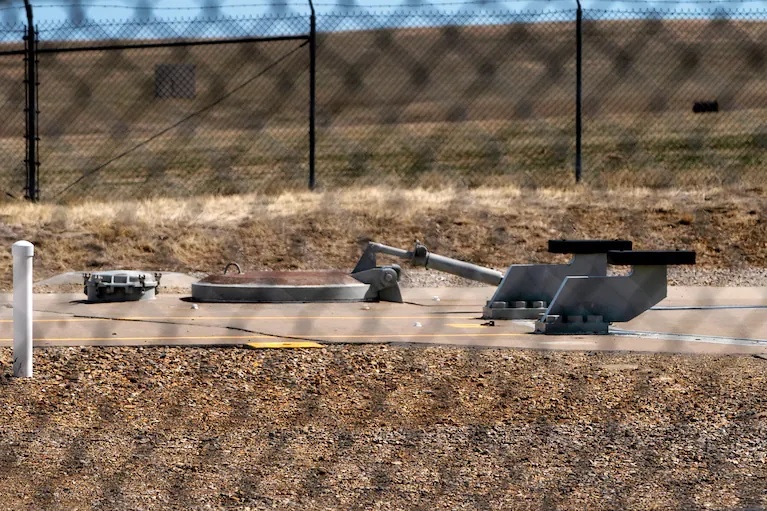 Song canh ten lua hat nhan o My anh 1