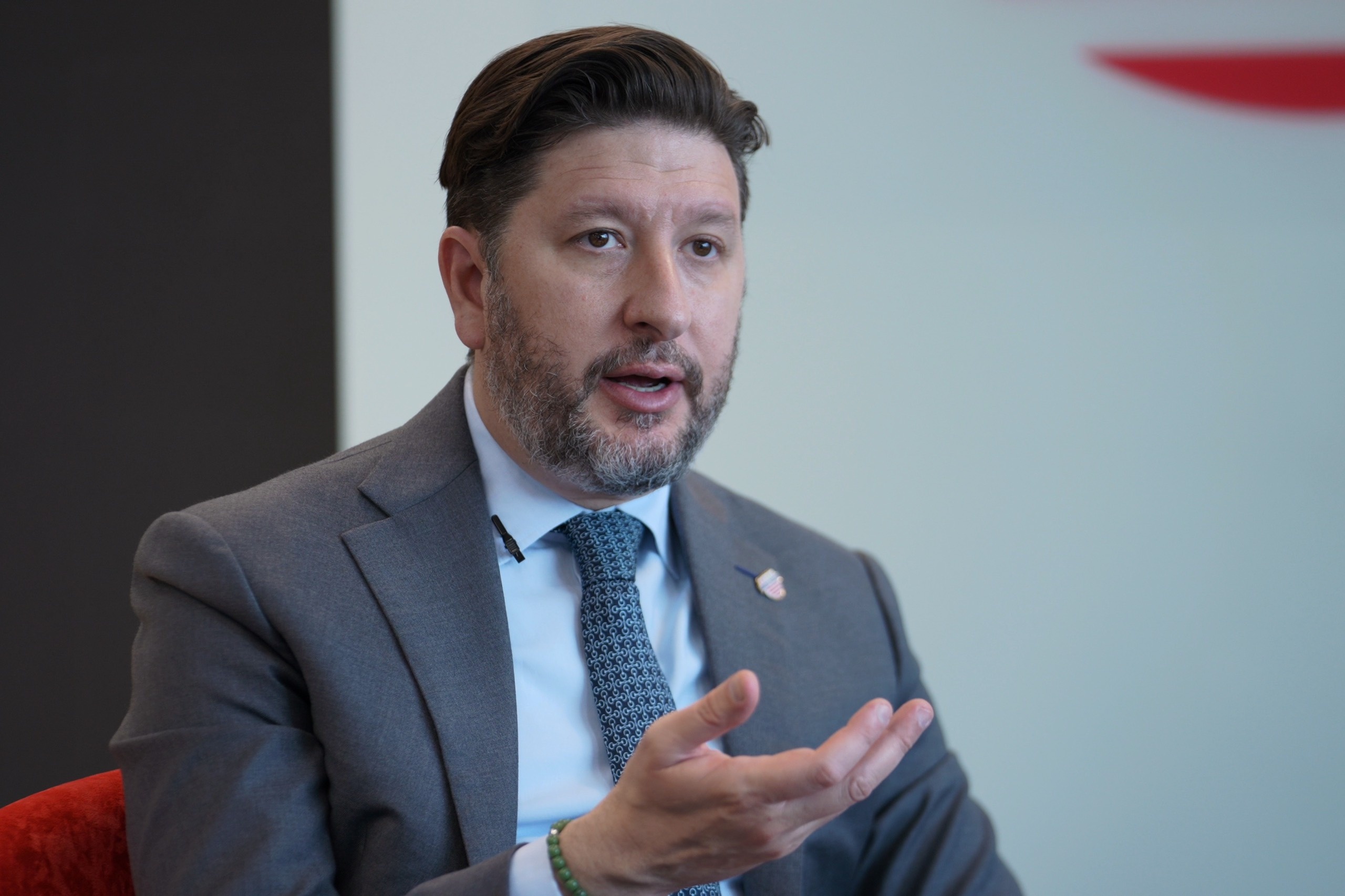 Tuy vien My bay to niem yeu thich thanh long, kem sau rieng hinh anh