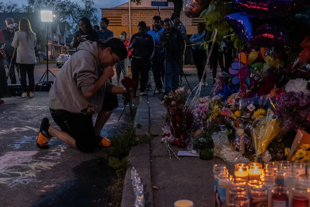 chat doc khien nguoi My phan no anh 2