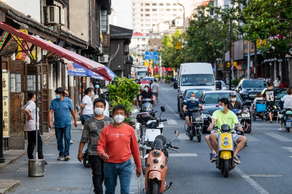 Vua do phong toa, Thuong Hai lai ghi nhan ca mac trong cong dong hinh anh