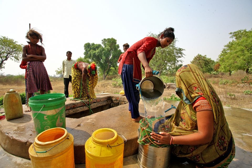 treo cuong gieng de lay nuoc o An Do anh 5