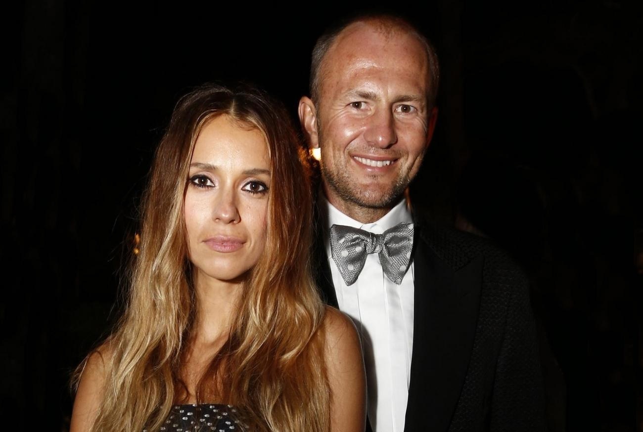 Vo ty phu gian du vi khong phai cong dan Nga nhung bi trung phat hinh anh