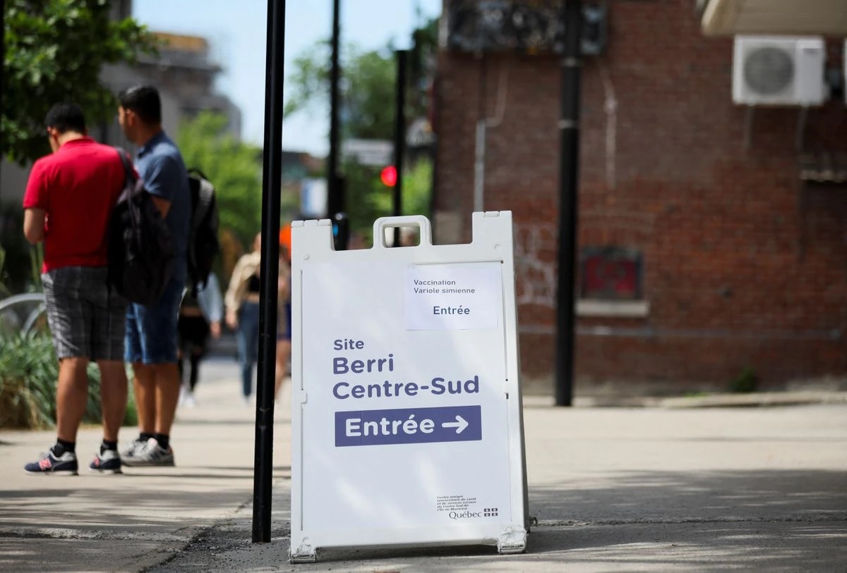 Canada canh bao di lai lien quan den benh dau mua khi hinh anh