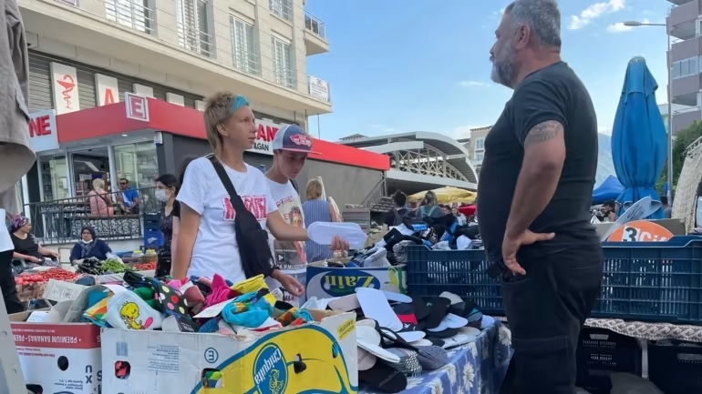 Tho Nhi Ky thu hut nguoi Nga va Ukraine ke tu xung dot anh 4