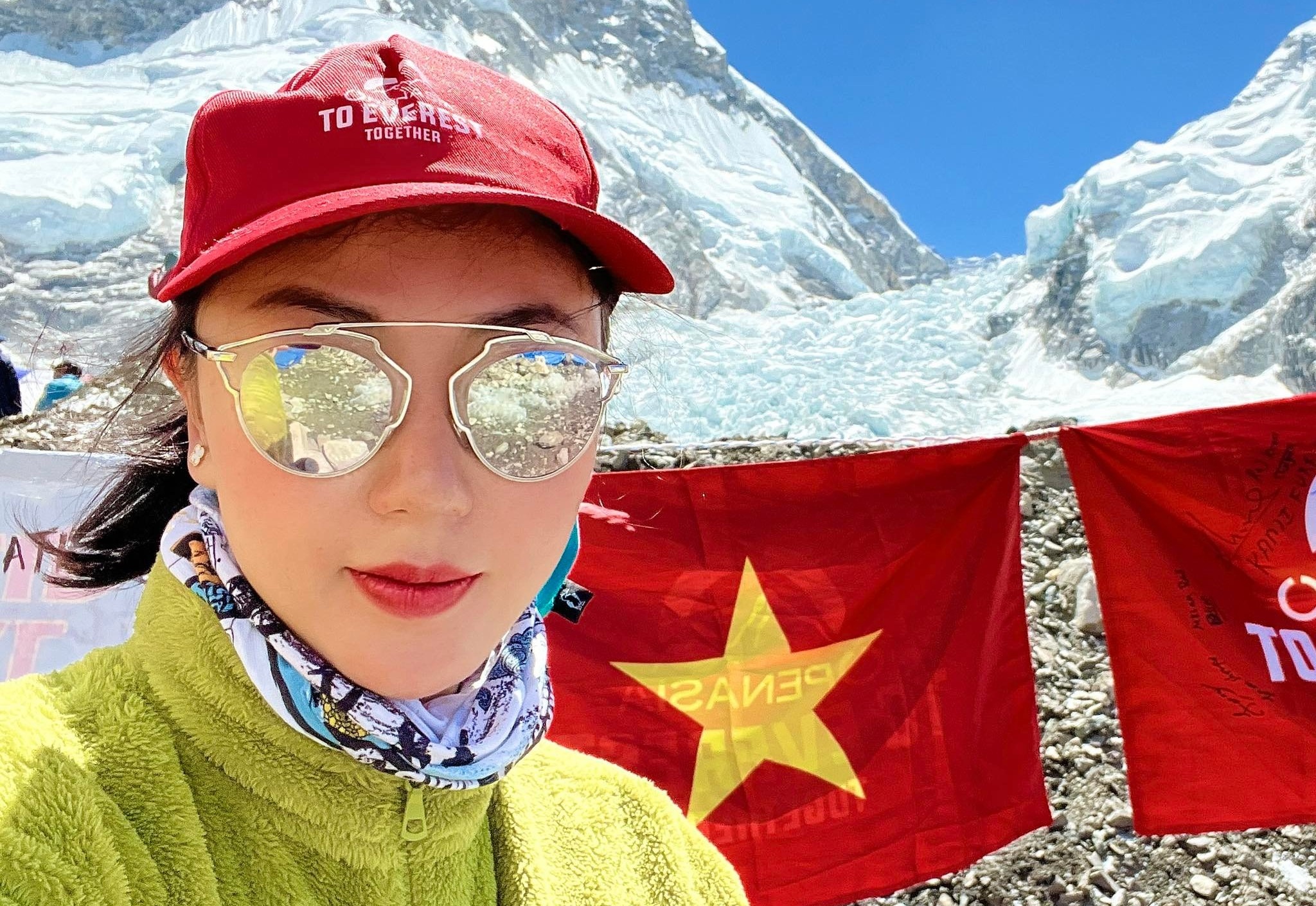 Trai long tu nguoi phu nu Viet dau tien len dinh Everest hinh anh