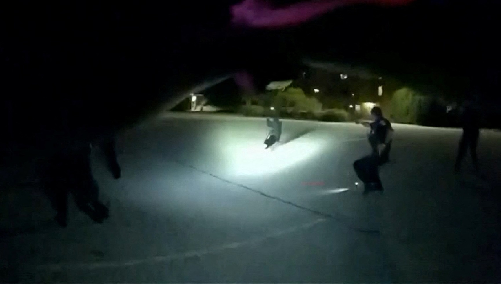 Bieu tinh suc soi o My sau khi 8 canh sat ban chet nguoi da den hinh anh