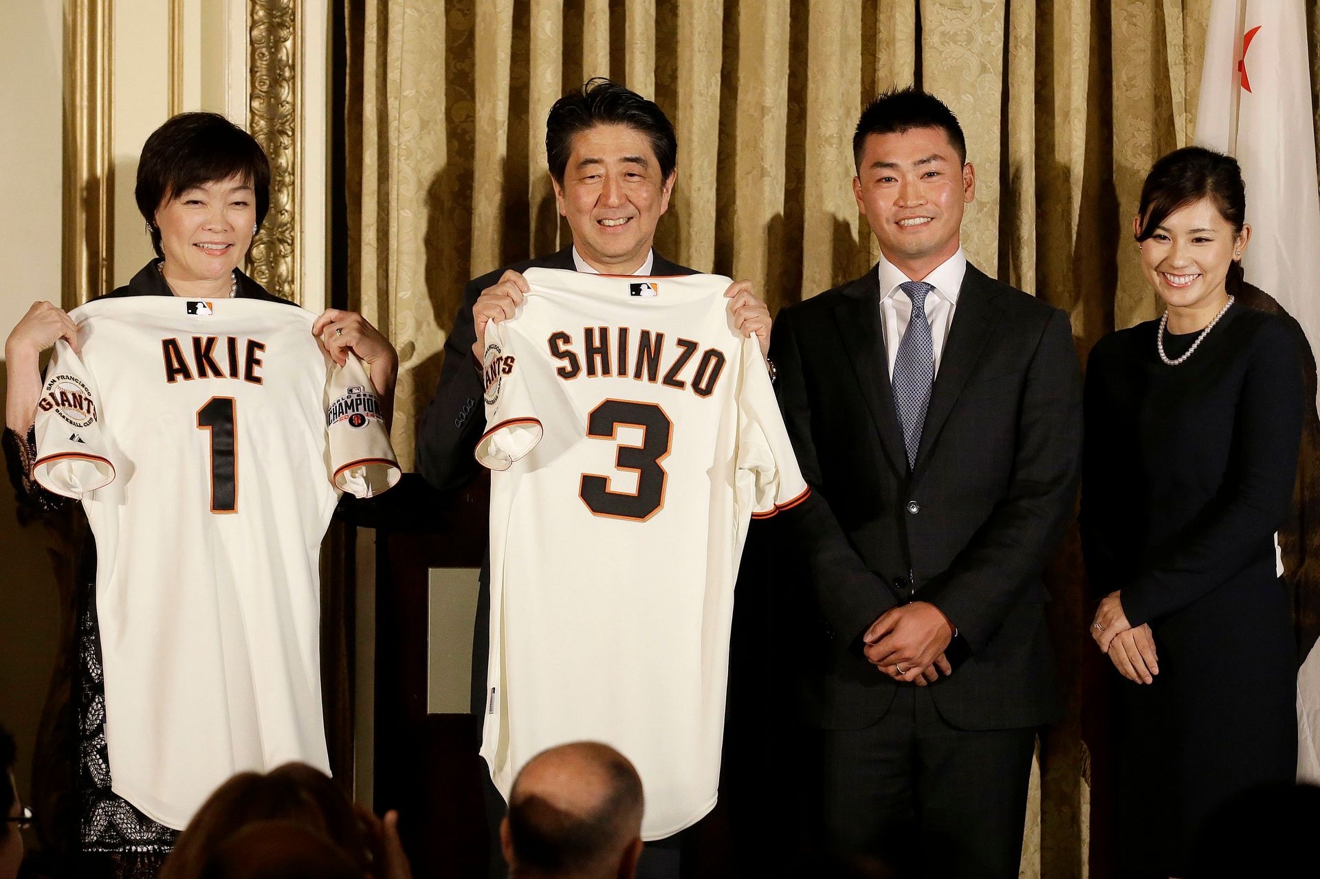 Ong Abe bi am sat anh 10