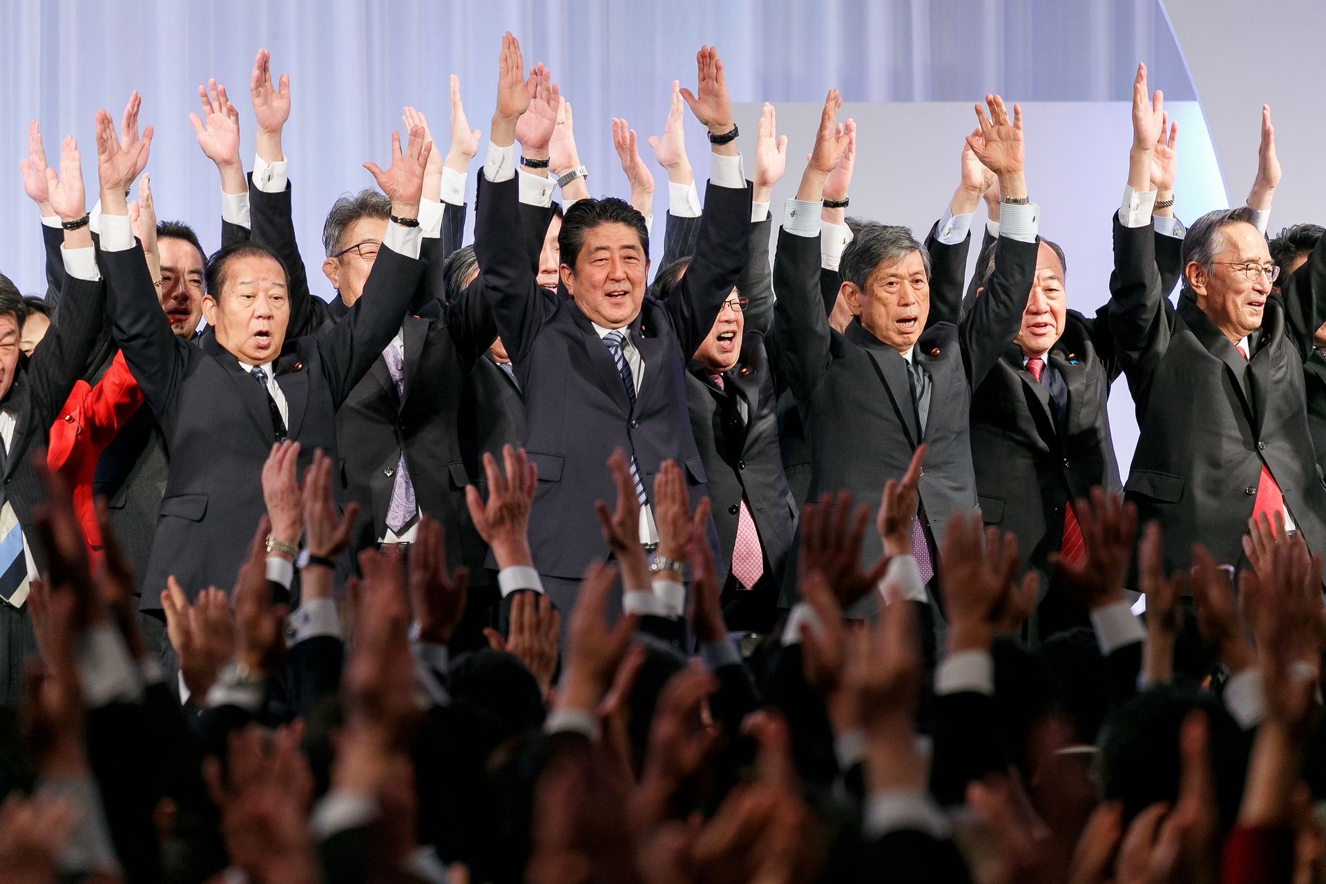 Ong Abe bi am sat anh 15