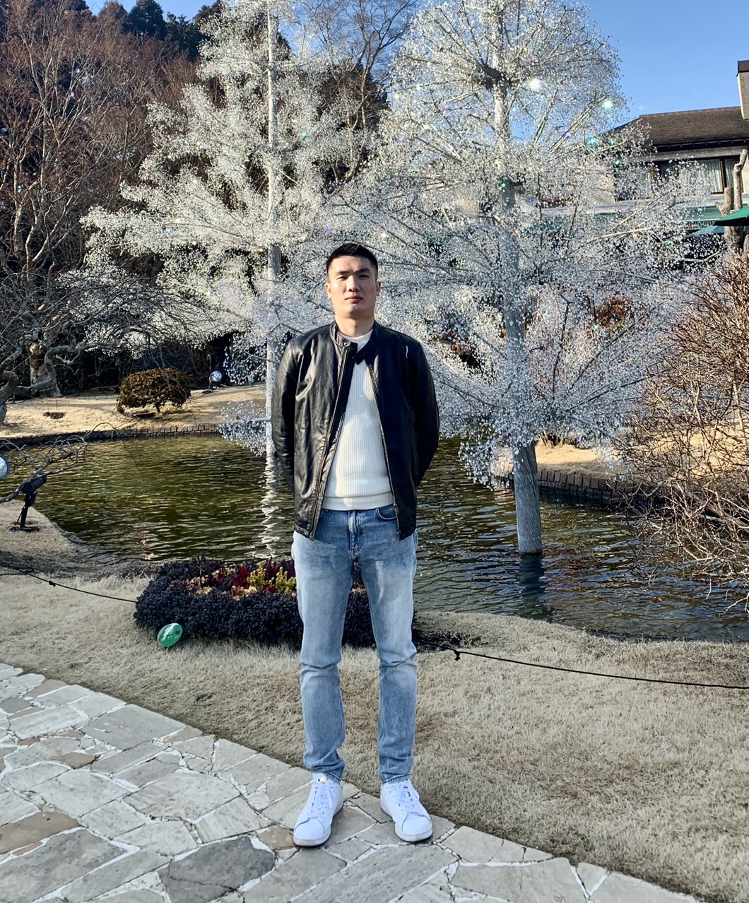 Nguoi Viet oan minh truoc nang nong va gia dien o Nhat anh 3