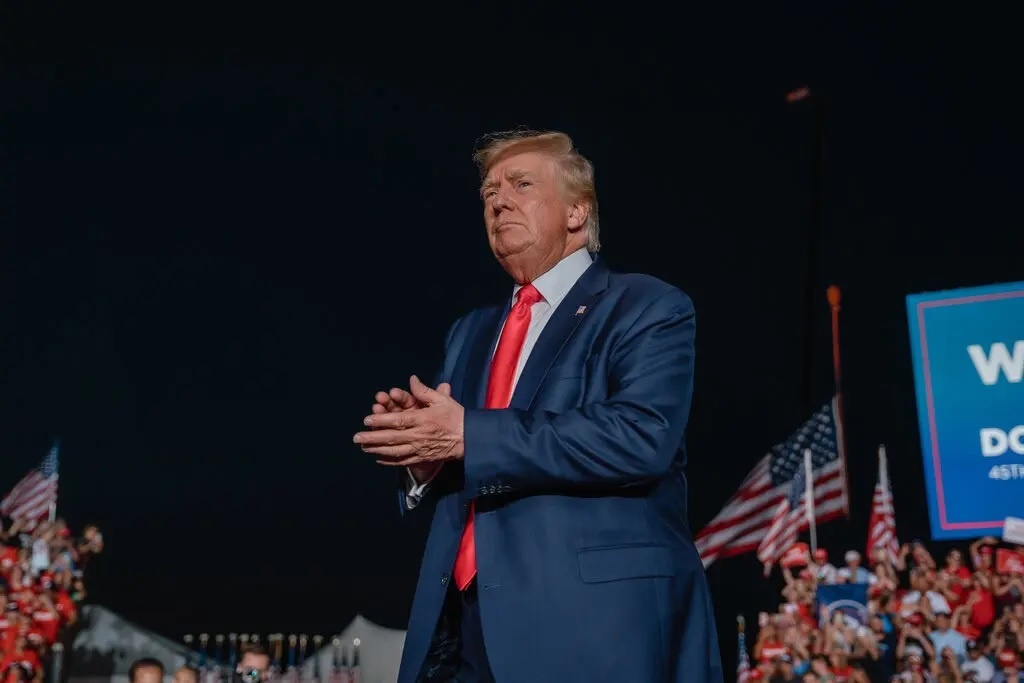 Trump khong dac quyen anh 2