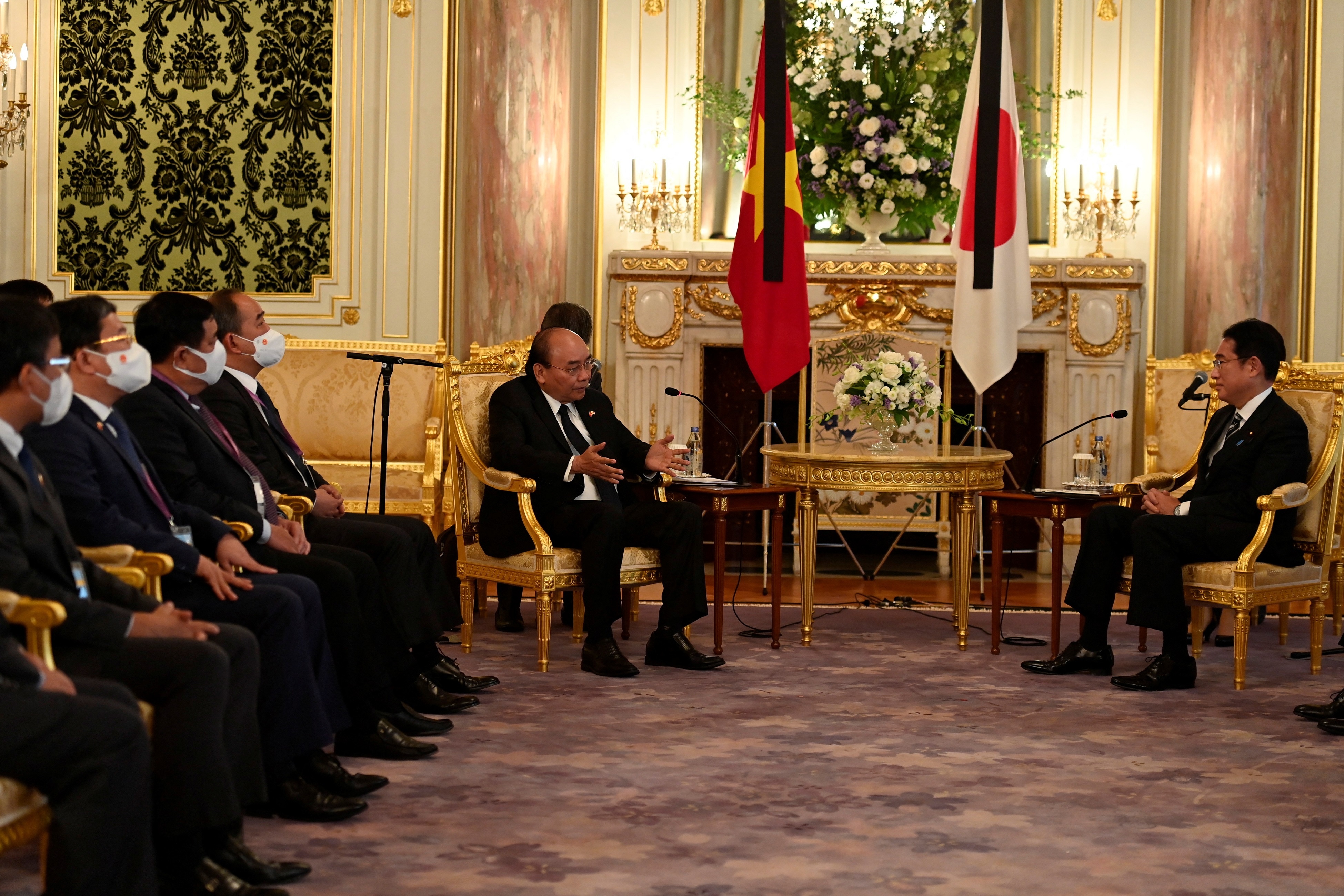 Quoc tang ong Abe anh 4