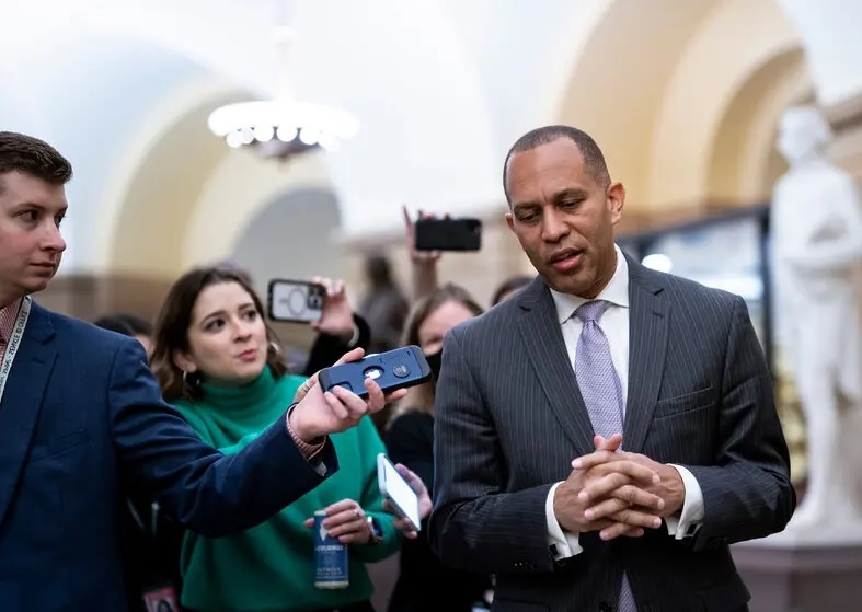 ba Pelosi tu chuc anh 2