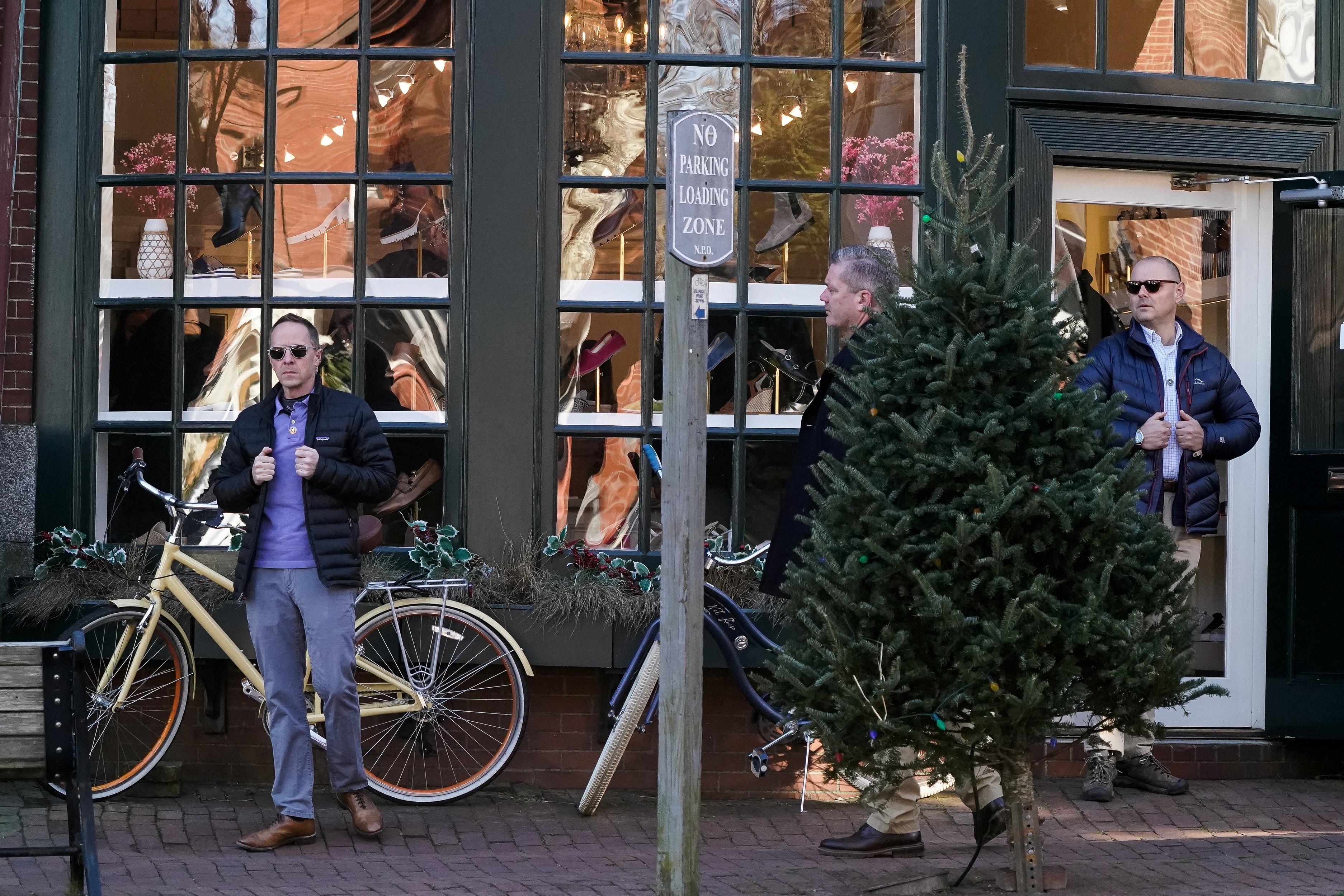 ong Biden di mua sam anh 6