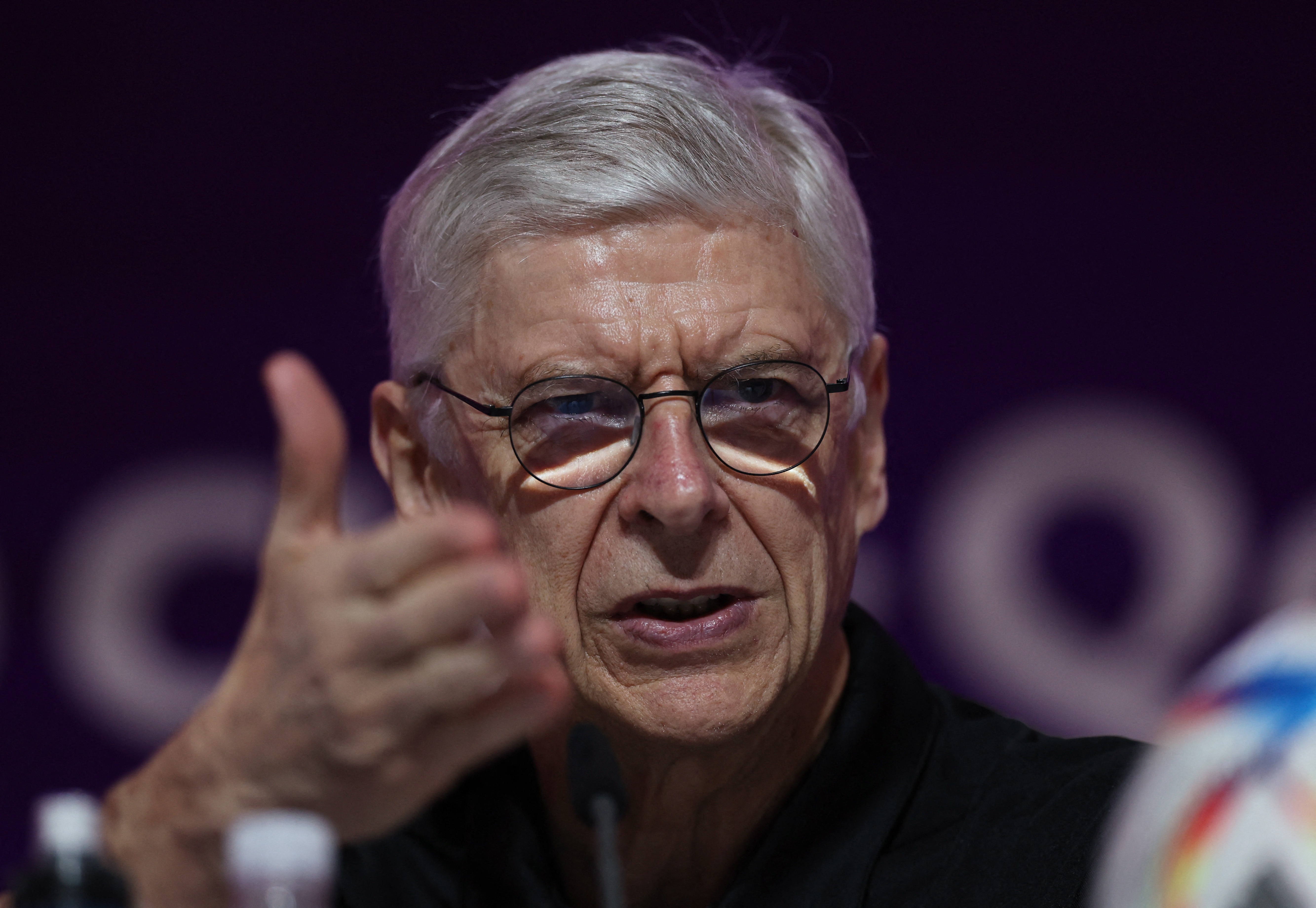 Cuu HLV Arsenal da xeo cac doi bong bieu tinh tai World Cup hinh anh