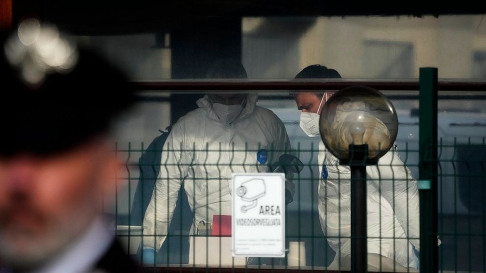 Ban cua thu tuong Italy bi ban chet hinh anh