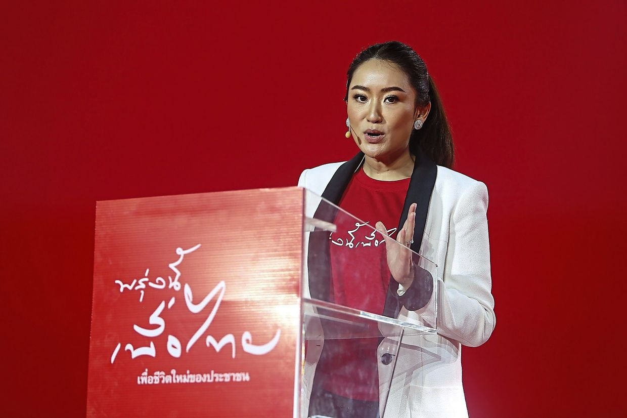 Con gai ong Thaksin dung dau cuoc tham do thu tuong tiep theo hinh anh