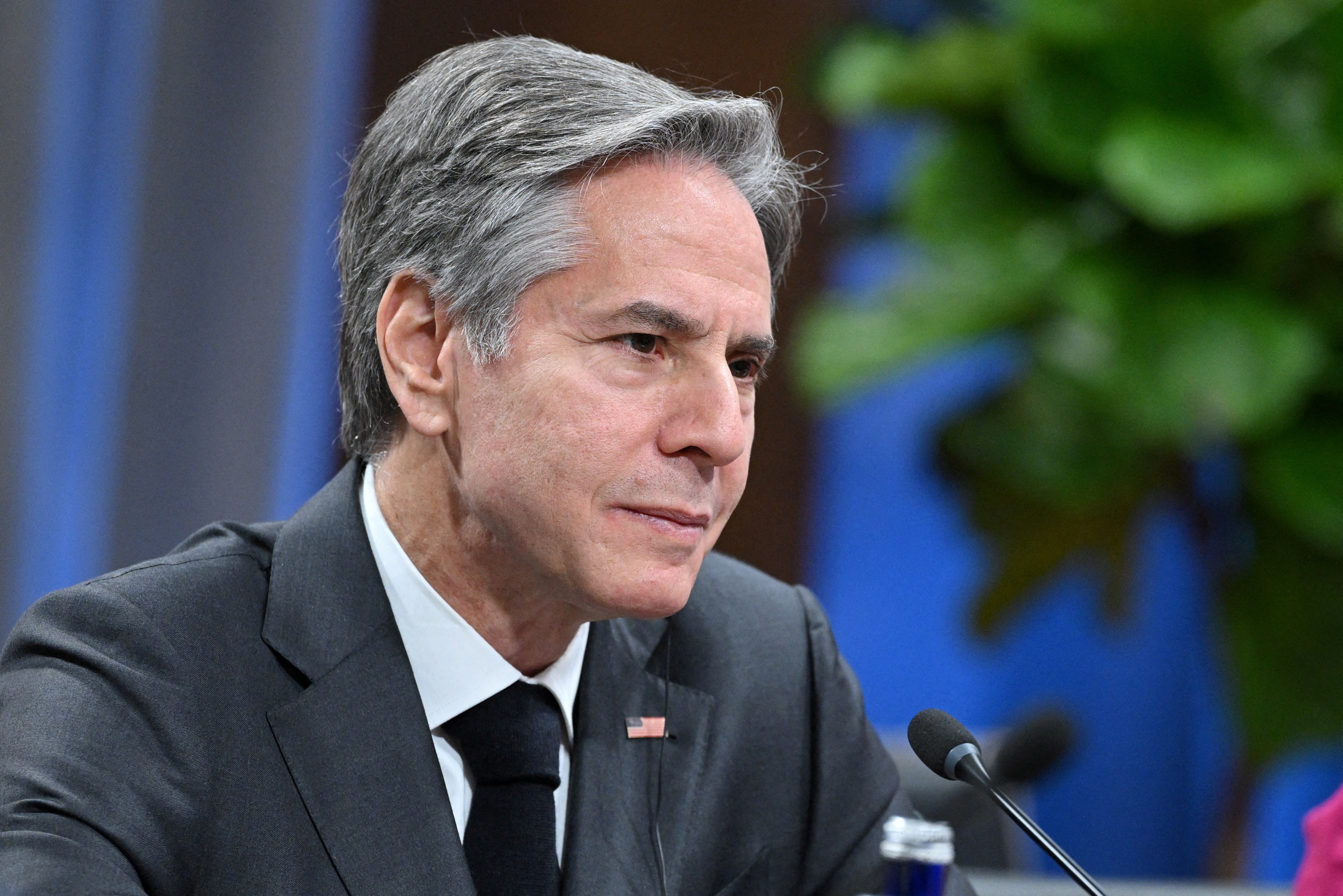 Ong Blinken dien dam voi tan ngoai truong Trung Quoc hinh anh