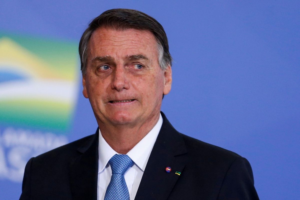 Ong Jair Bolsonaro bi to lam hu hai dinh tong thong hinh anh