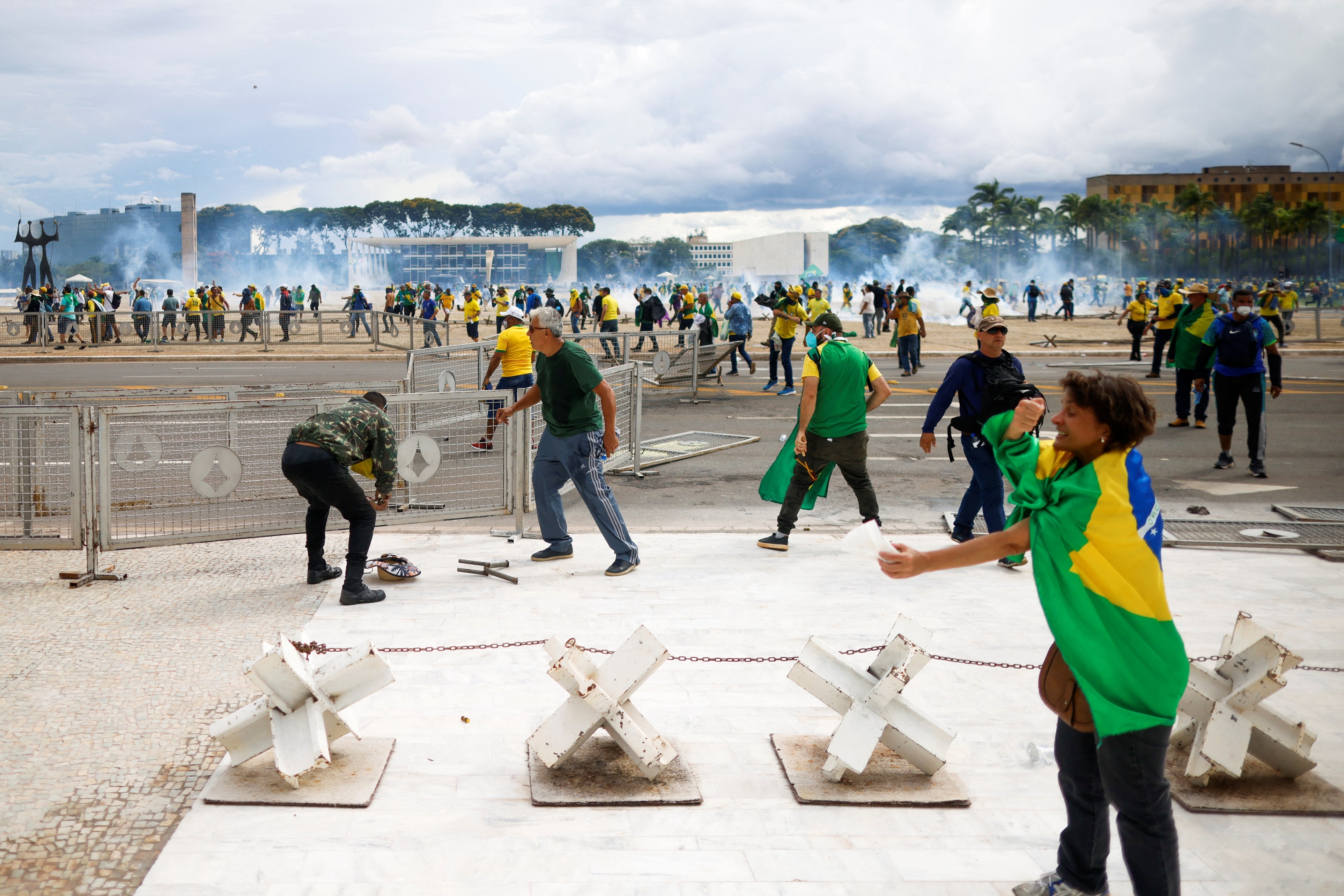 bao loan Bazil anh 6