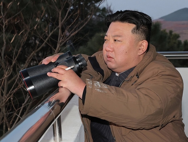 Ong Kim Jong Un keu goi san sang tan cong hat nhan hinh anh