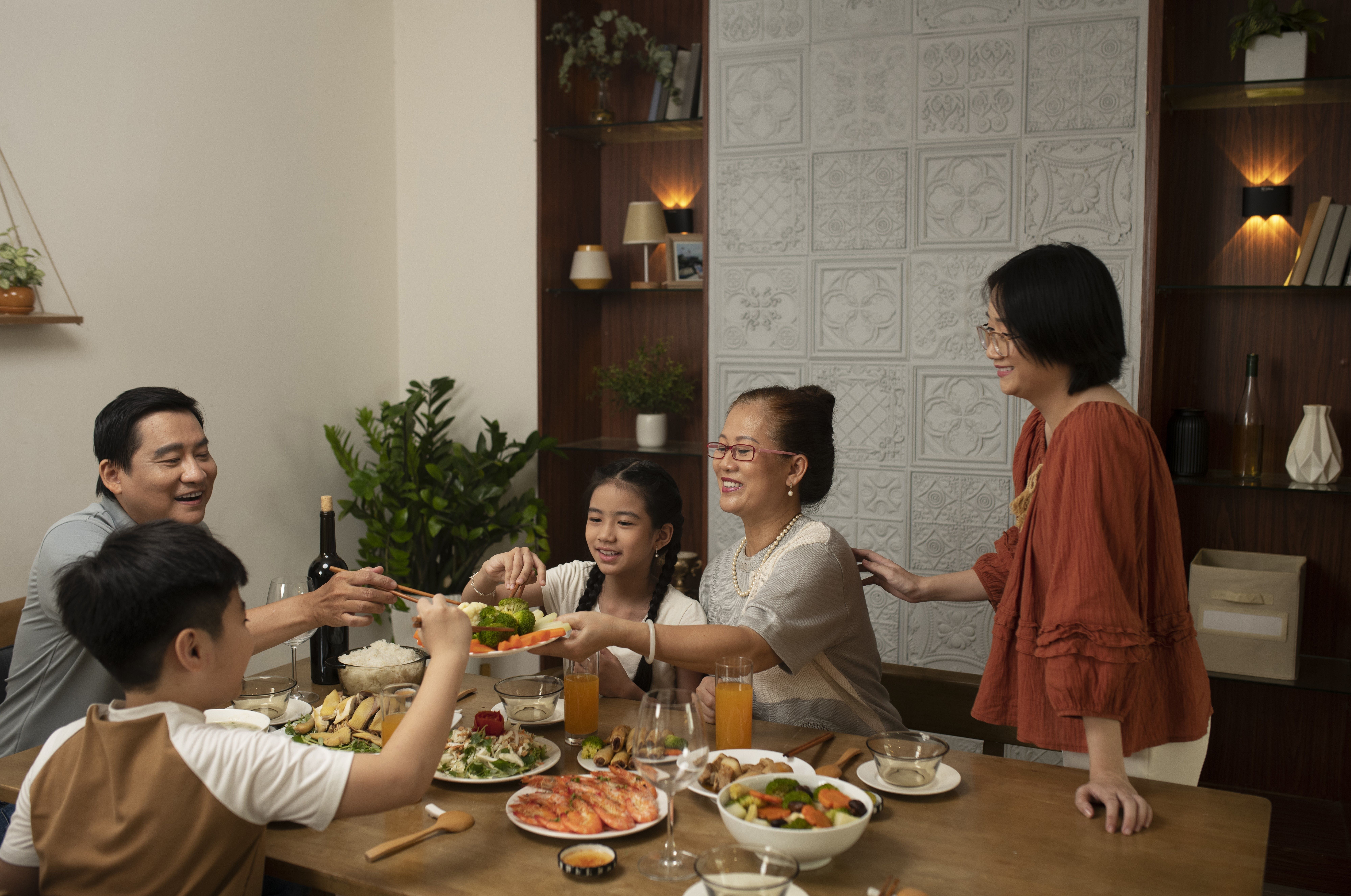 Xông đất năm Giáp Thìn ảnh 1 Xong dat nam Giap Thin anh 1