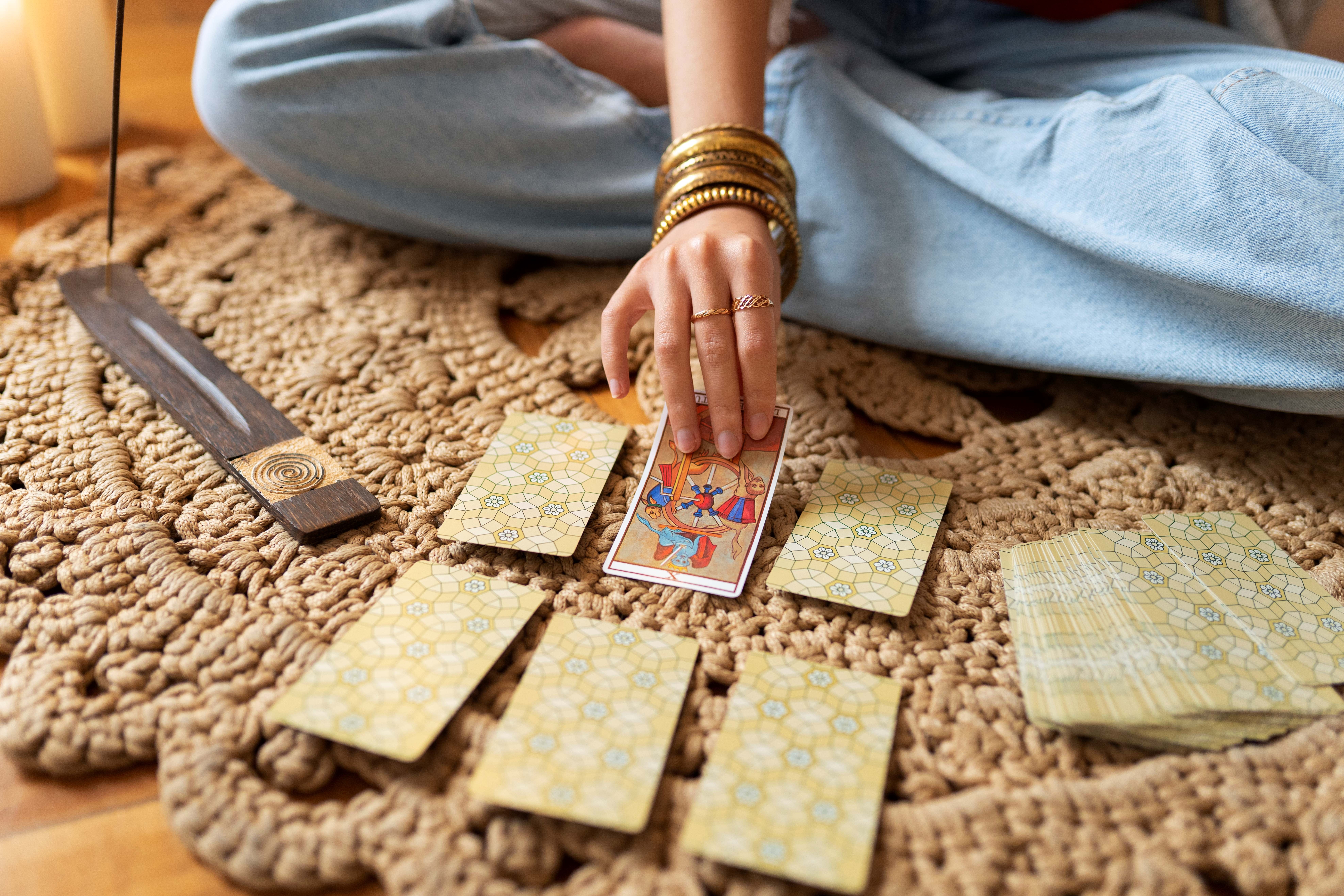 Xem Tarot,  tín hiệu vũ trụ ảnh 3 Xem Tarot,  tin hieu vu tru anh 3
