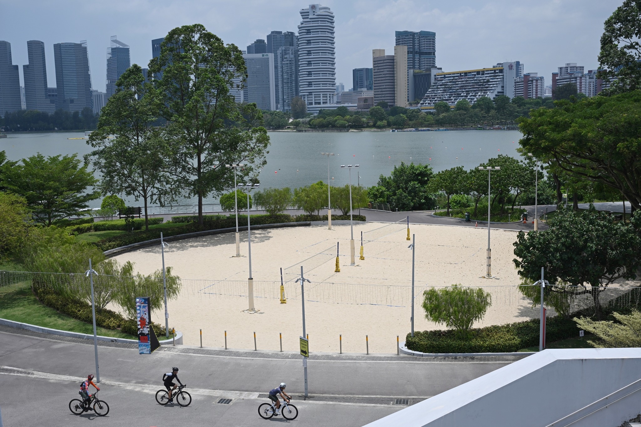 Lahaina Noon,  Khong bong,  mat troi thien dinh anh 1