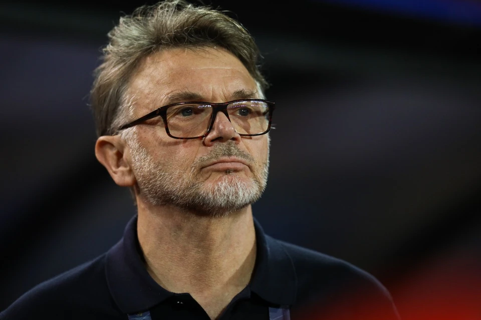 Cong dong mang Viet 'vui hon thang' khi chia tay som HLV Troussier hinh anh