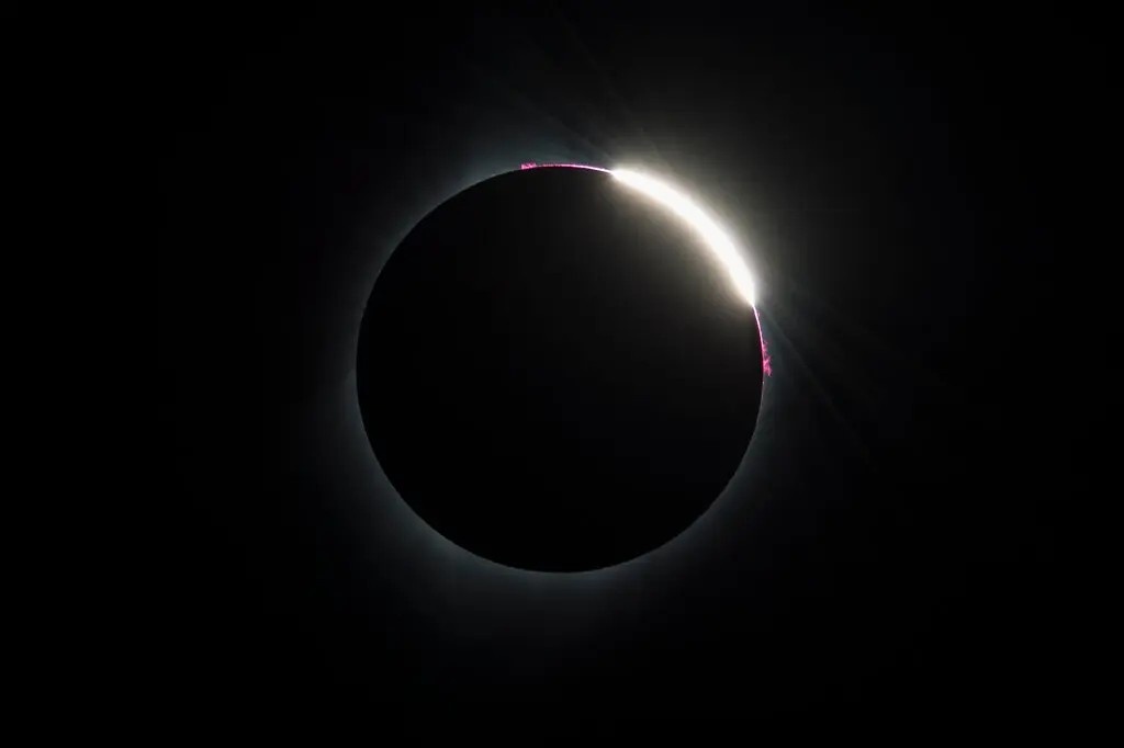 Khoanh khac nhat thuc toan phan gay sung sot hinh anh