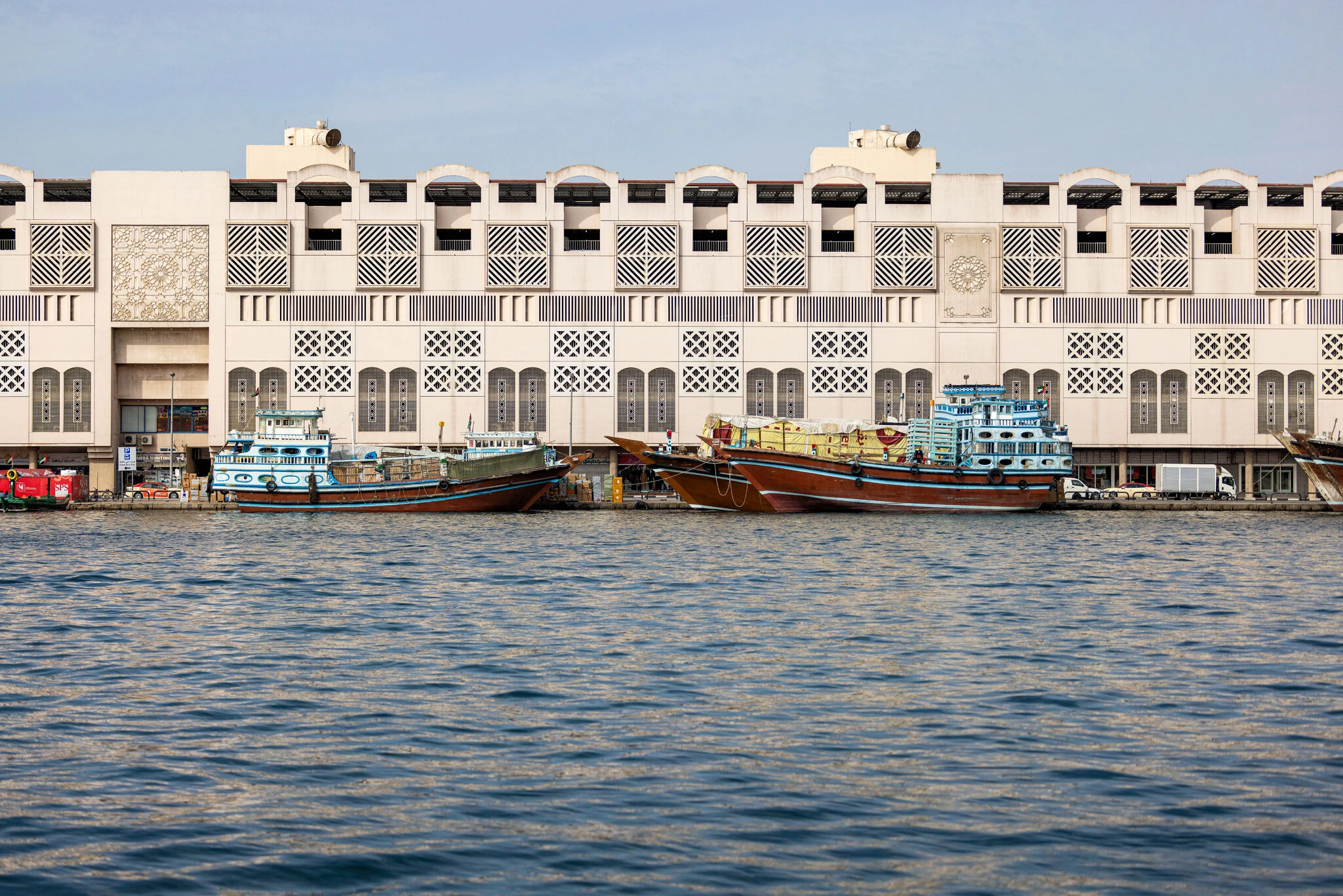 Nang nong,  Toa nha, anh 4