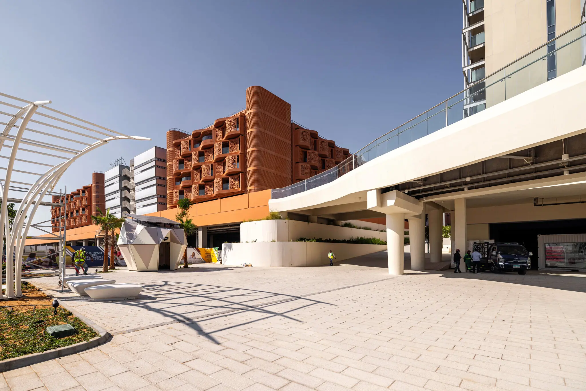 Nang nong,  Toa nha, anh 10