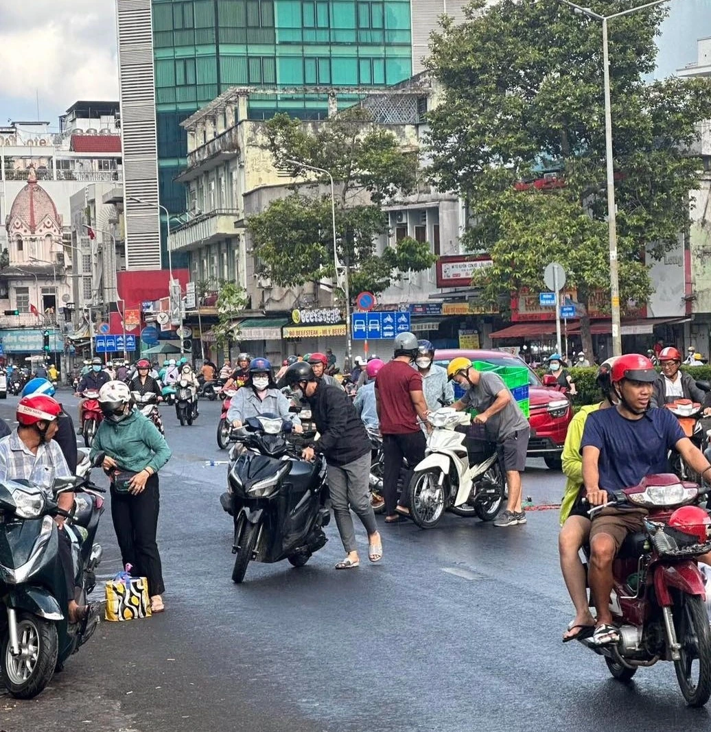 Nang nong,  TP.HCM,  Thoi tiet anh 6