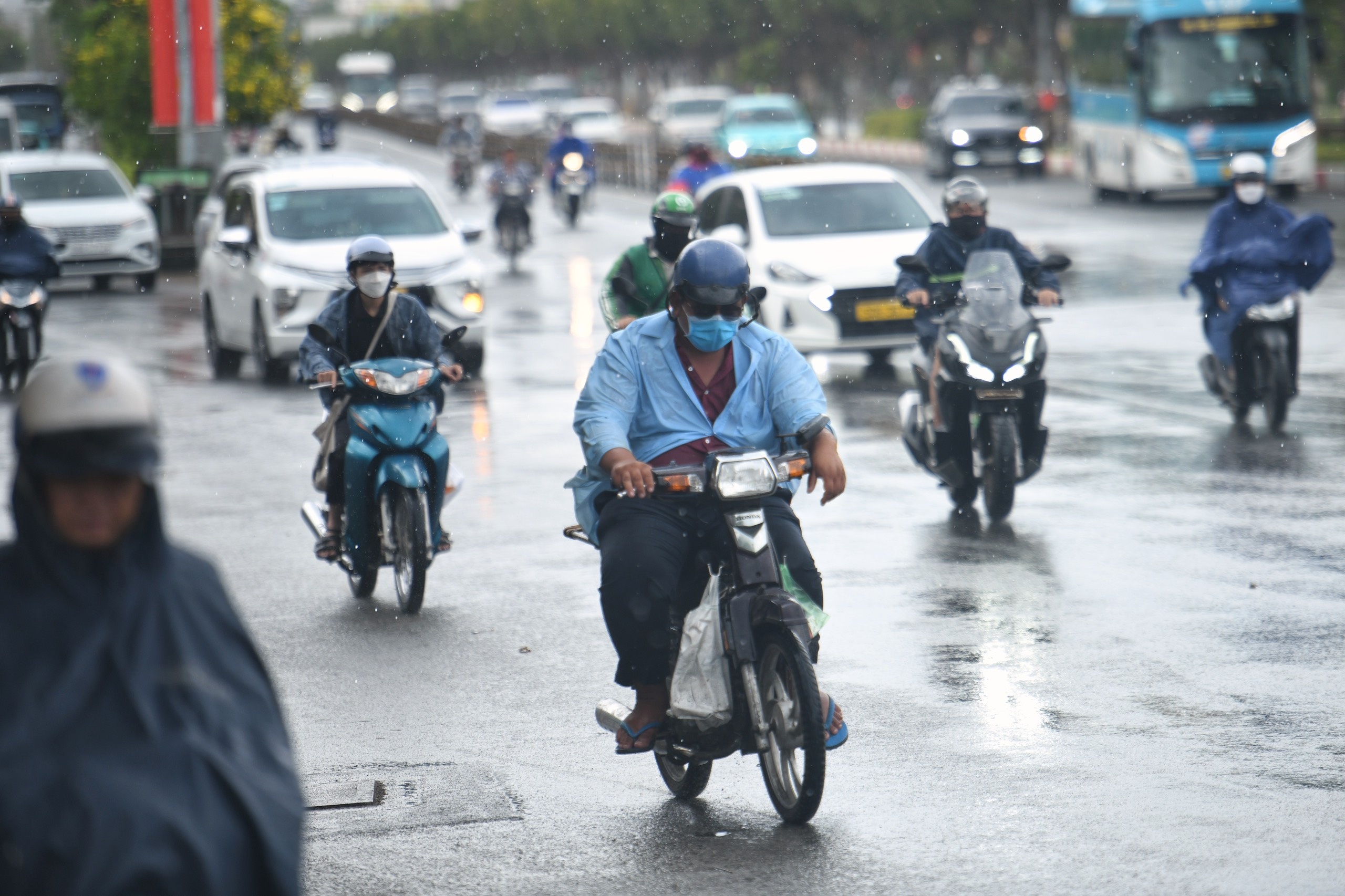 TP.HCM mưa,  Nắng nóng,  Nhiệt độ,  Thời tiết ảnh 2 TP.HCM mua,  Nang nong,  Nhiet do,  Thoi tiet anh 2