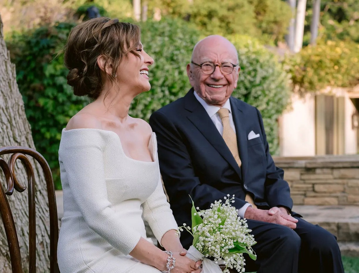 Ty phu Rupert Murdoch cuoi vo lan thu 5 o vuon nho Moraga hinh anh