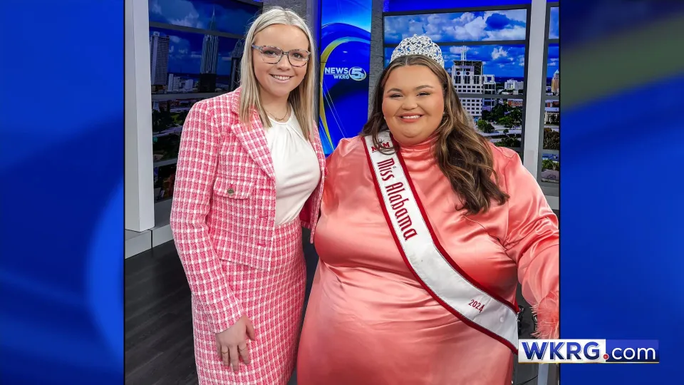 Tan Hoa hau Alabama bi bat nat truc tuyen sau mot buc anh hinh anh