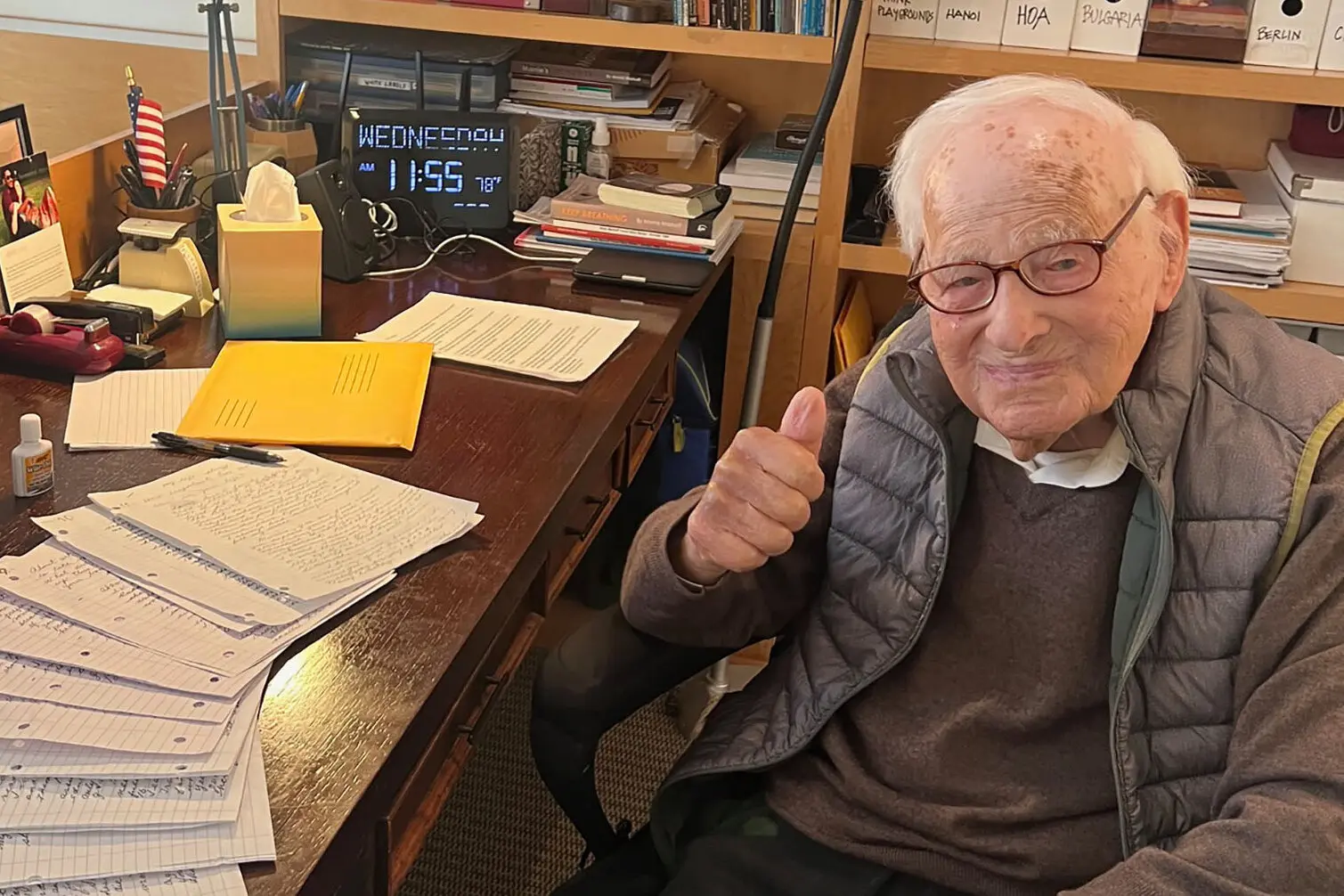 Cu ong cao tuoi nhat nuoc My qua doi, tang lai 'sieu nao' cho khoa hoc hinh anh